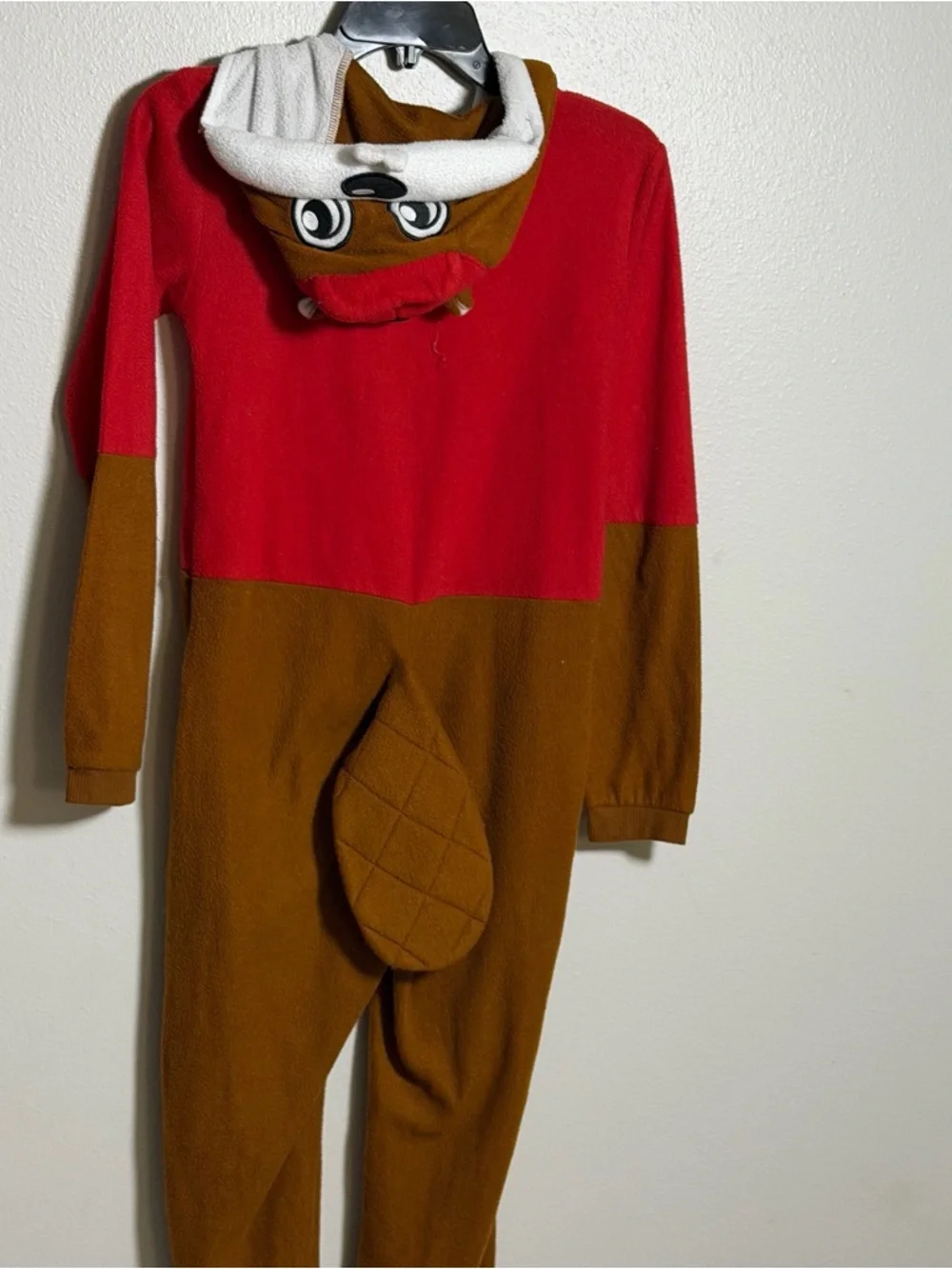 Buc-ee's Kids Unisex Red & Brown Fleece Onesie Logo Pajama size XS/S‎